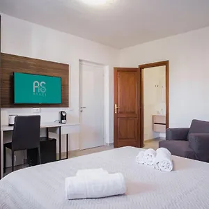 As 10 House Olbia